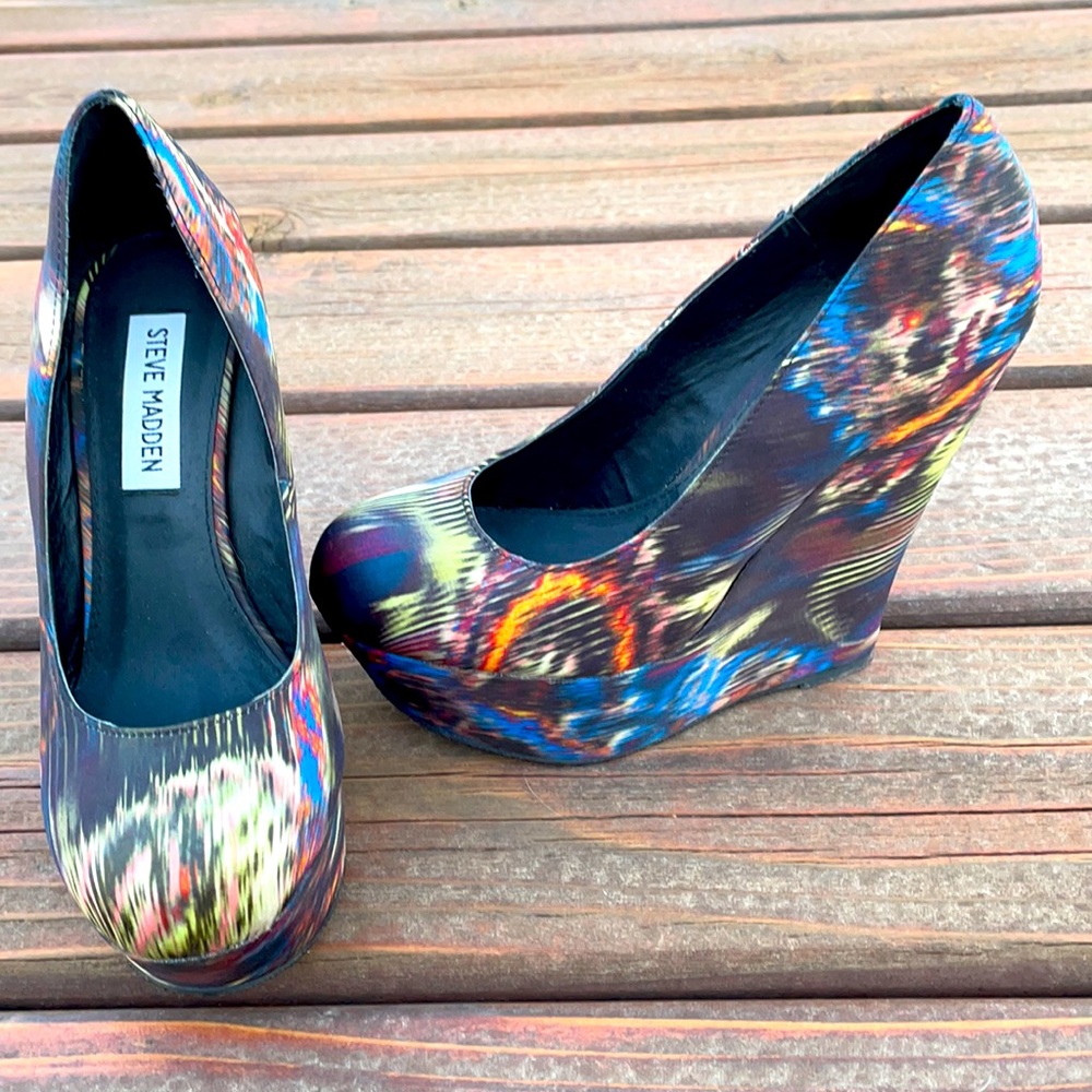 Beautiful Steve Madden platform 4 inch heels
